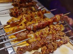 现穿羊肉串-丰茂烤串(港旅店)