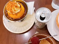 -Café Monson