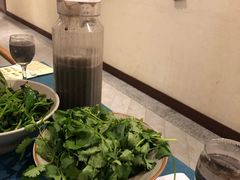 -忆江南·临江鱼馆