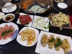 -百年川椒重庆老火锅(光谷店)