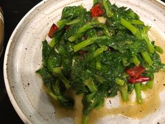 清炒豌豆尖-泓0871臻选云南菜·味庄