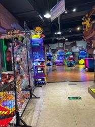 -卡通尼·Safari非洲探索乐园·生日会(金桥国际商业广场店)