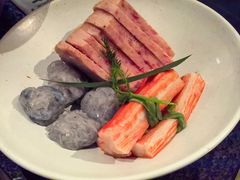 午餐肉虾滑丸蟹柳拼盘-三出山火锅(南京万象天地店)