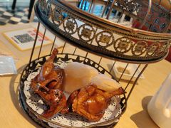 秘制脆皮乳鸽-避风塘(百联东郊店)