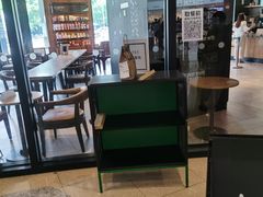 -星巴克臻选(莘庄仲盛店)