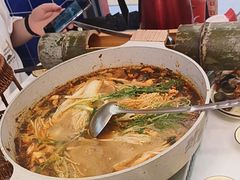 -刘姐啤酒鱼民族演艺餐厅(西街总店)