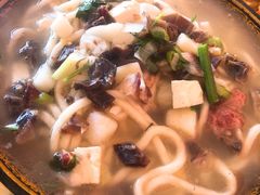 -陕北农家小吃风干羊肉剁荞面