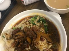 牛腩竹升捞面-七叔公面家(拱北口岸店)
