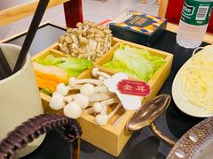 -廖掌柜·重庆鲜货火锅(上海首店)