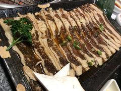 -草家酱蟹炭火烤肉店(珲春南路一店)