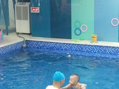 -Swim斯卫姆国际儿童游泳中心(红博中央公园店)