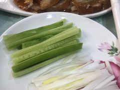 -六和聚传统烤鸭.天津菜(和平店)