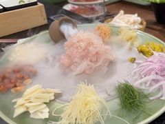 -得意咚瓜·顺德鱼生·冬瓜火锅(深圳首店)