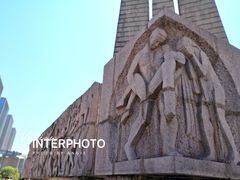 -唐山抗震纪念碑广场
