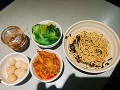 -顶特勒粥面馆(淮海路店)