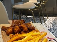 -必胜客(WOW中心城店)