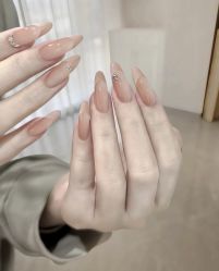 -七月美睫 美甲