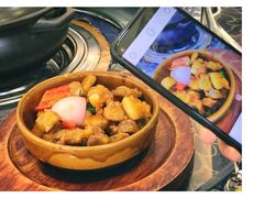 招牌砵仔骨-祈胜邨•顺德鱼生•顺德菜(容桂店)