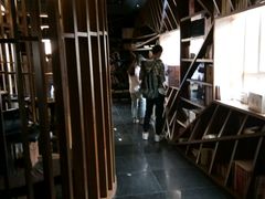 -钟书阁(松江泰晤士小镇店)