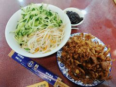 -八爷手擀炸酱面(天津总店)