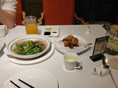 -贝勒爷·酥不腻烤鸭