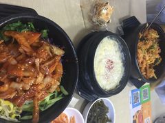 -拌来拌去石鍋拌飯(文鼎店)