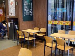 大堂-汉堡王(房山绿地缤纷城店)