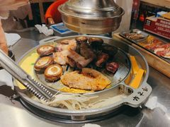 -哈哈碳都·牛肋条无限自助烤肉(台江万达店)