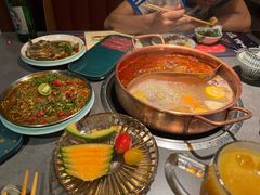 招牌鲜牛腩骨汤锅底-牛村来人潮汕牛肉火锅(西单店)