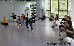-STAR舞蹈工作室