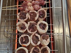 -哈尔滨小酒馆·鲜肉现穿自助烧烤(康新花园店)