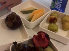 -涨巢·潮玩水疗局