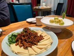 京酱肉丝-壹零捌道·北京烤鸭(车公庄店)