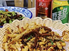 -江城燕子大排档(江汉路步行街店)