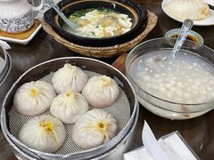 蟹黄小笼汤包-静海楼(学田店)