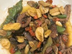 -湖南人家湘菜馆(镇江路店)