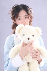-现代经典婚纱摄影