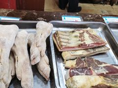 腊肉-万隆火腿庄