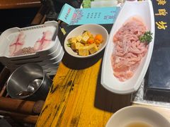 -老牌坊云南鱼豆花火锅(哈西万达店)