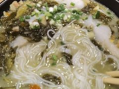 -胖子鱼粉(采霞街店)