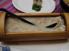 竹筒山珍汤-香巴拉云南餐厅(华莱坞店)