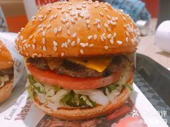 -The Habit Burger Grill 哈比特汉堡(复兴soho店)
