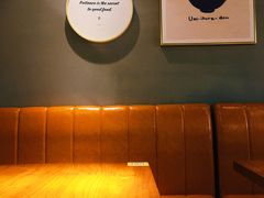 -POKEE VIA&Brunch·维娅(重庆来福士店)
