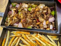 -老东镇啤酒屋海鲜加工·蒸汽海鲜·海鲜烧烤(台东店)