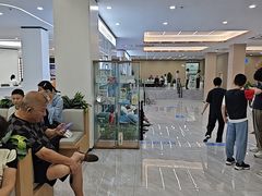-上海大学附属上海和平眼科医院