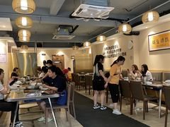 -胡须佬鸡煲四季火锅店(石厦西村直营店)