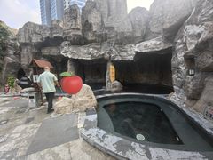 -裕龙汤泉