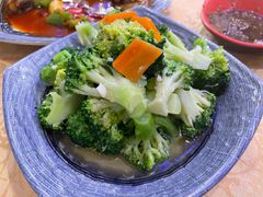 西兰花-维吾尔餐厅(宜山路店)