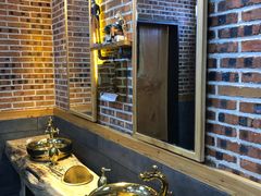 -河坝烧烤串城(金达莱店)