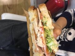 -Al Salam莫的三明治